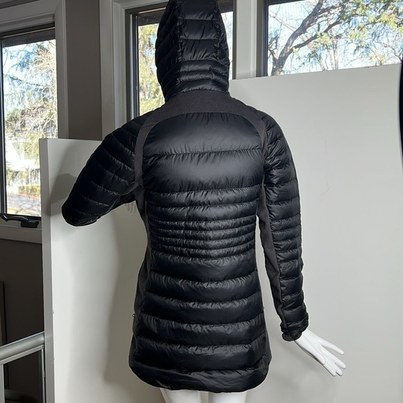 Quince Sz S Lightweight Down Packable Long Puffer Jacket Black with Hood - Picture 2 of 12